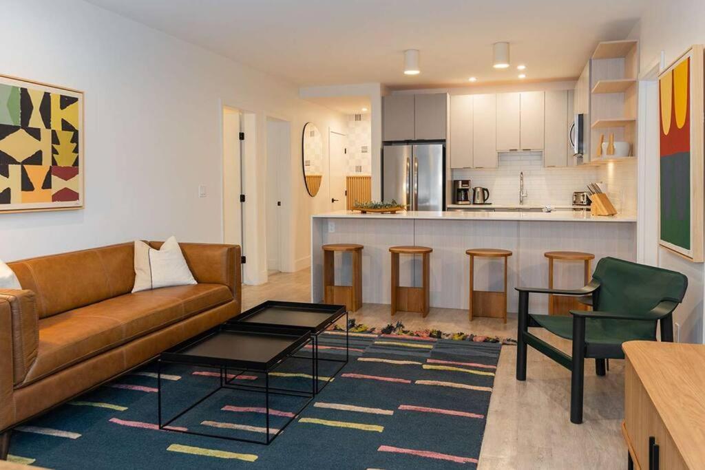 Tally Ho By Revelstoke Vacations Экстерьер фото