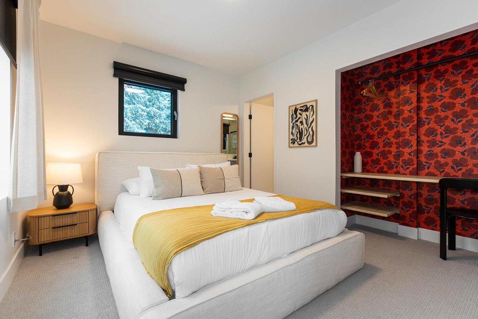 Tally Ho By Revelstoke Vacations Экстерьер фото
