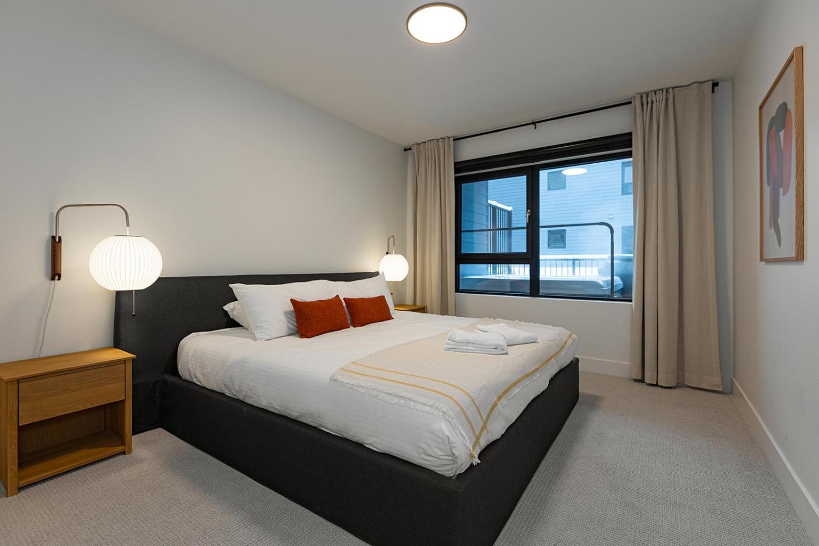 Tally Ho By Revelstoke Vacations Экстерьер фото